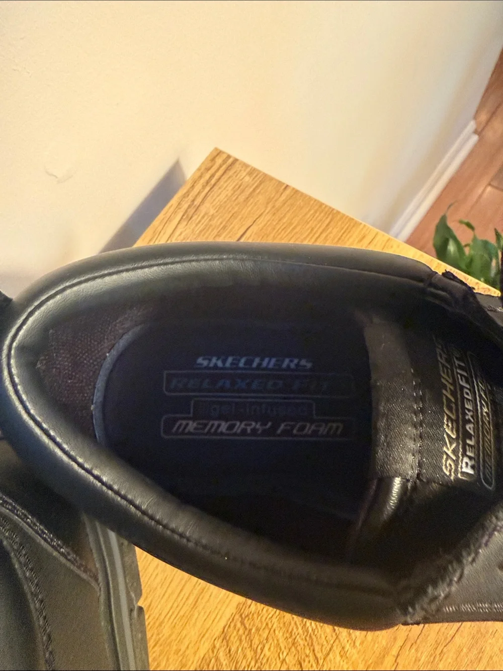 Skechers Men's Black Leather Lace-Up work shoes